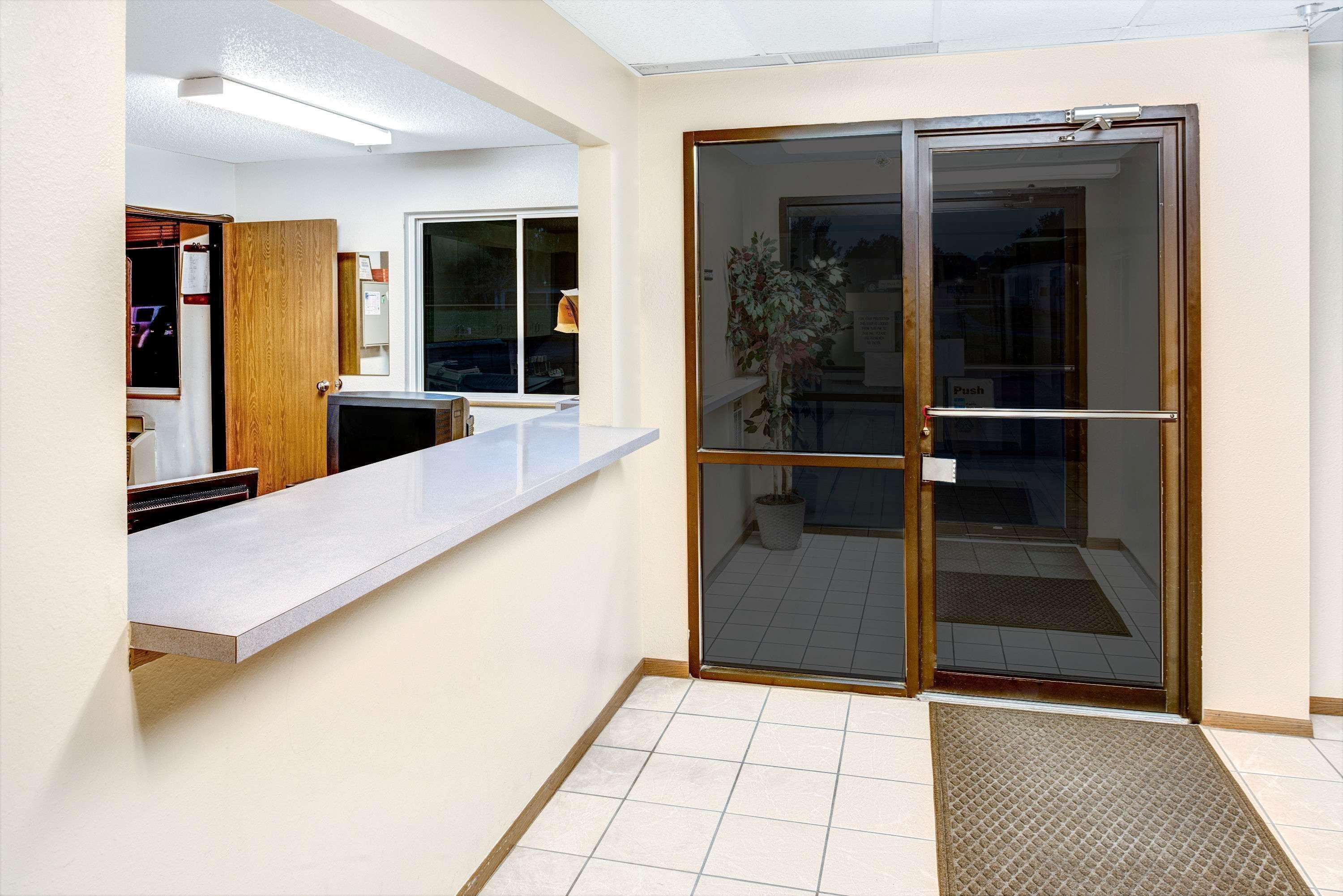 Hotel Super 8 By Wyndham Blair Extérieur photo