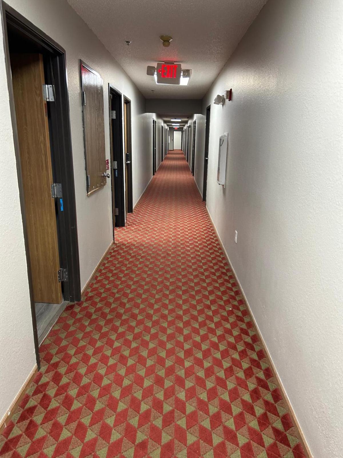Hotel Super 8 By Wyndham Blair Extérieur photo